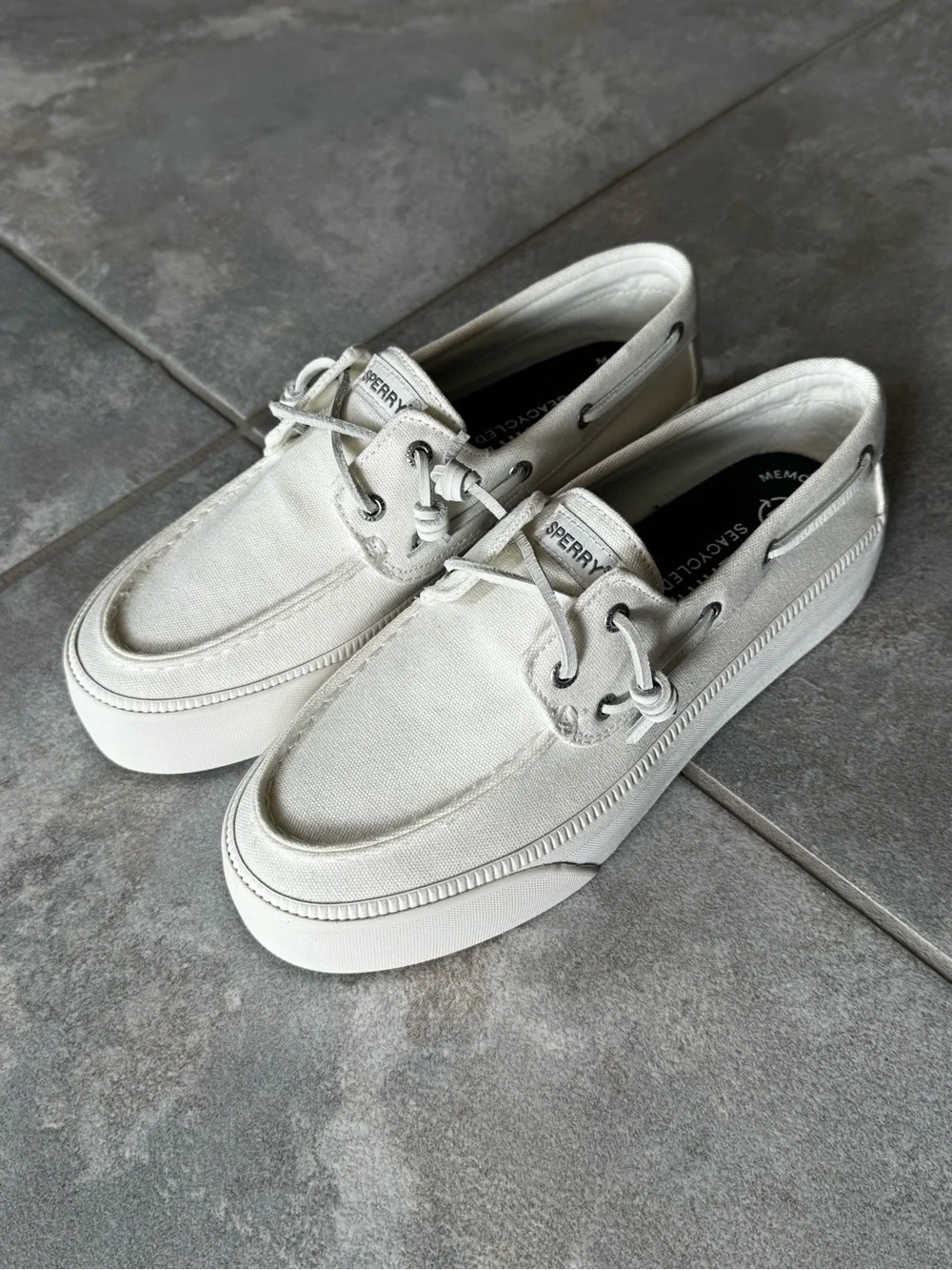 Sperry platform sneaker